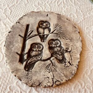 Owl Wall Hanging Signed Plaster Ash Woodland Nature Home Decor minimal 7” Round